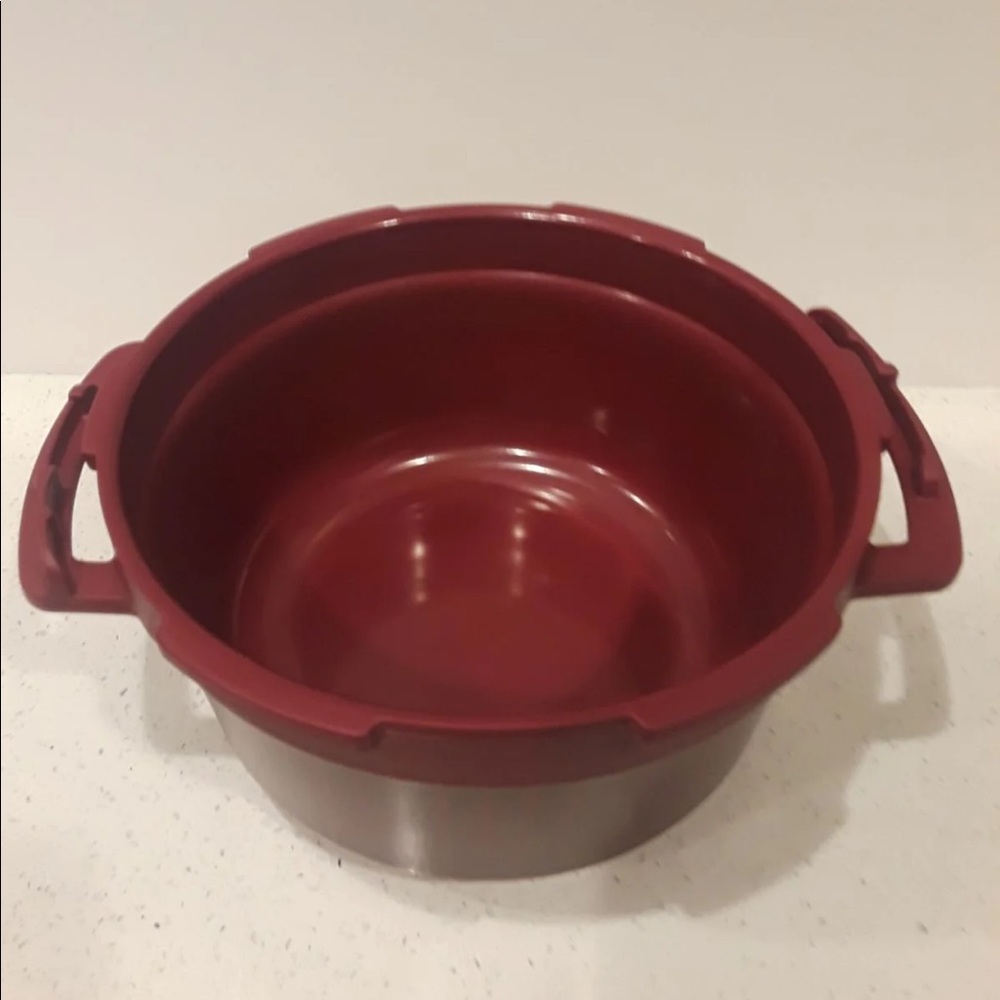 Tupperware Pressure Cooker - Picture 4 of 4